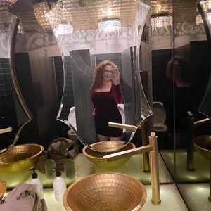 Meet your Posher, Abby